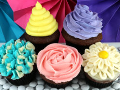 Five Ways to Decorate a Cupcake