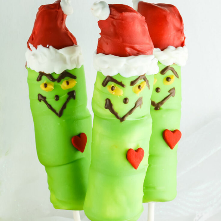 Grinch Marshmallow Pops