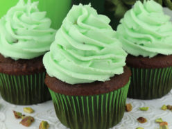Pistachio Whipped Cream Frosting