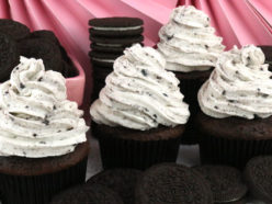 The Best Oreo Whipped Cream Frosting