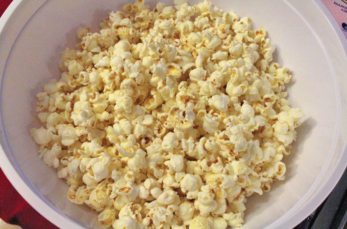 Stove Popped Popcorn